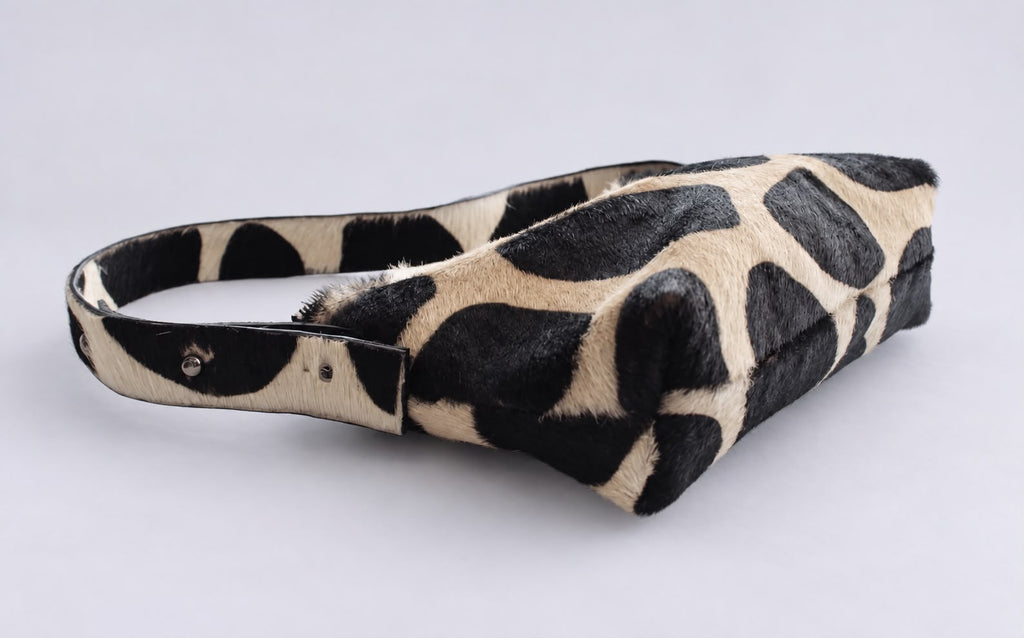 The Slouch Bag - Giraffe B&W