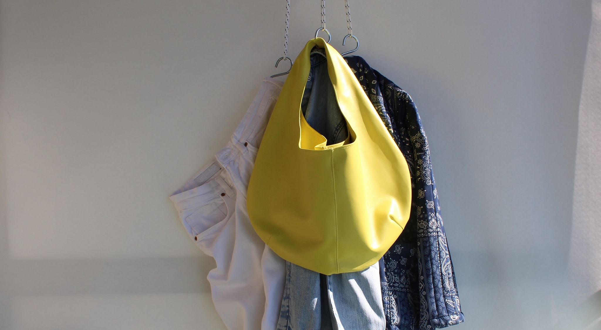 Soft Hobo - Butter yellow